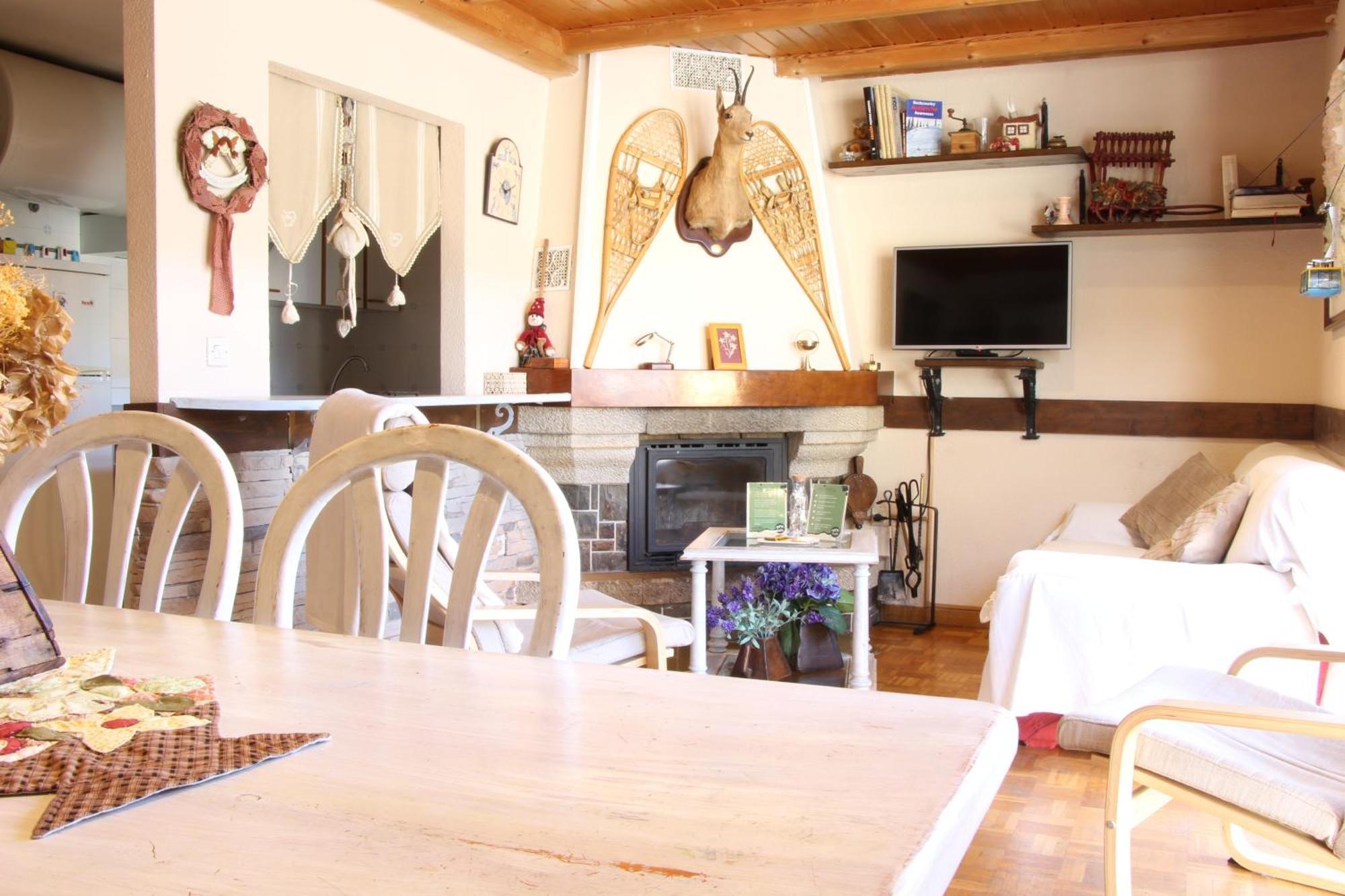 Pena Telera Petfriendly - Arafita Apartamentos El Pueyo de Jaca Esterno foto